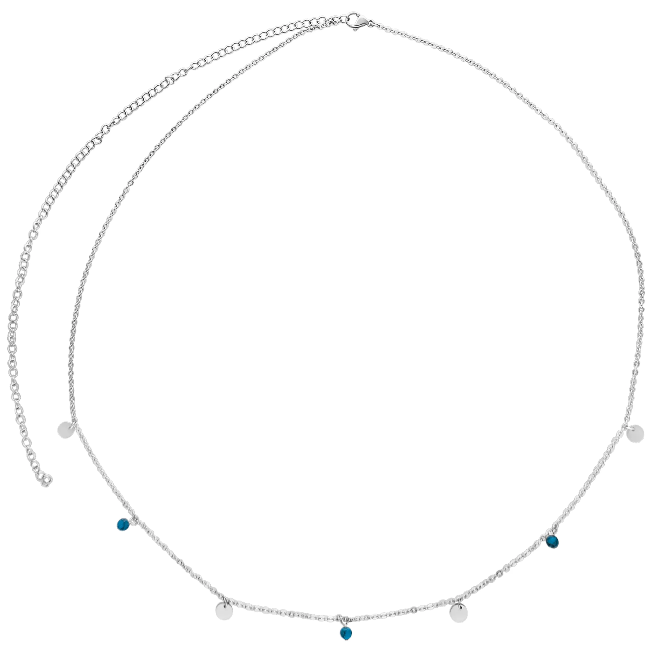 Kaksirivinen hopeaketju napaan pienillä riipuksilla valkoisella taustalla
