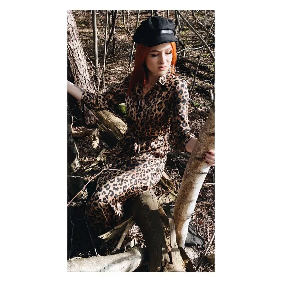 Leoparden Kleid Dunkel