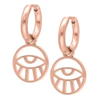 Kaksi ruusukultaista korvakorua silmäriipuksella, valkoisella taustalla