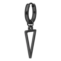 Mustat kolmionmuotoiset korvarenkaat kirurginteräksestä Mustat korvarenkaat, joissa leikattu kolmion riipus valkoisella taustalla