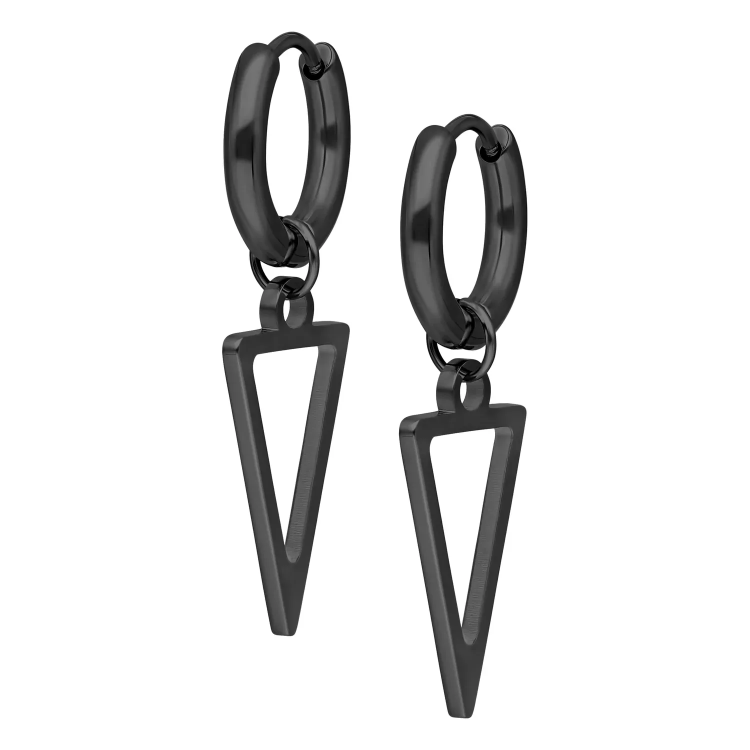 Musta kolmio korvarenkaat kirurginteräksestä Musta kolmionmuotoiset korvarenkaat kirurginteräksestä valkoisella taustalla