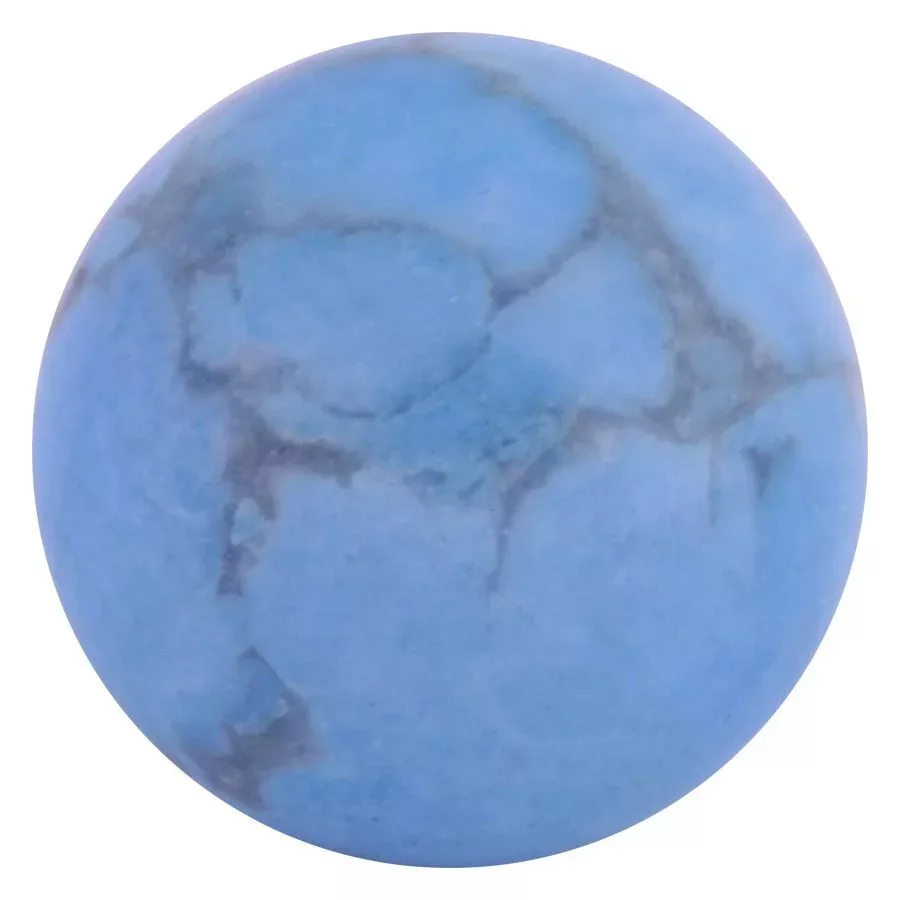 Runder blauer Halbedelstein mit grauen Adern auf weißem Hintergrund
