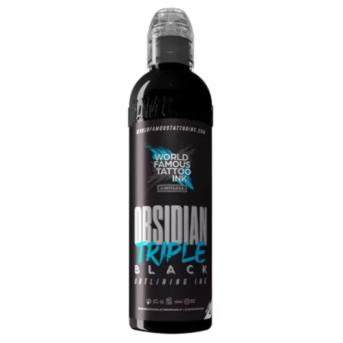 Musta World Famous Ink Obsidian Triple Black -pullo valkoisella taustalla