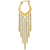 Kultaiset Snakechain-korvarenkaat kirurginteräksestä Kultaiset korvarenkaat ketjuyksityiskohdilla kirurginteräksestä valkoisella taustalla