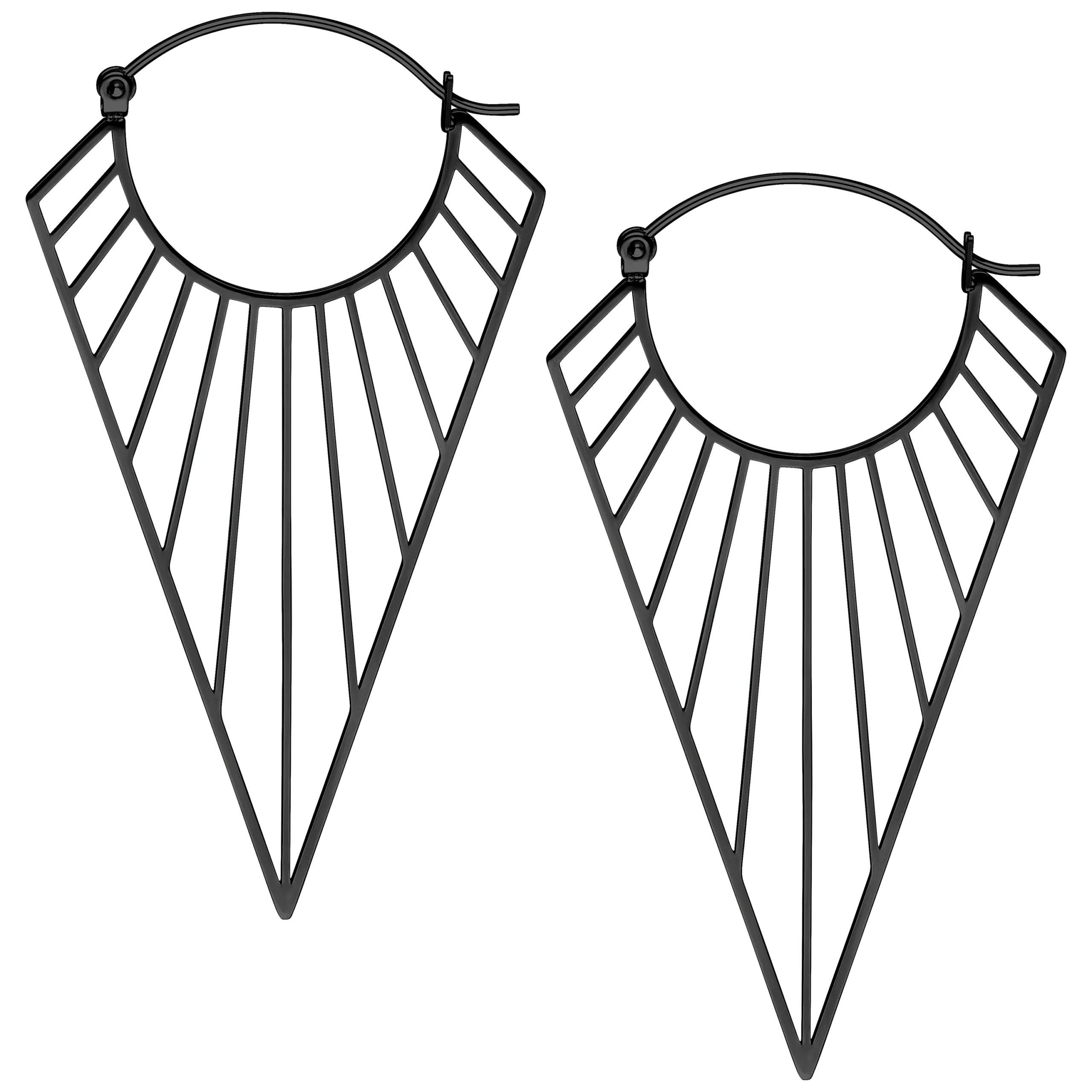 Mustat Prisma Hoops korvakorut kirurginteräksestä valkoisella taustalla