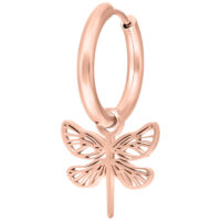 Roségoldene Ohrringe mit Libellenanhänger Roségoldene Hoop-Ohrringe mit filigranem Libellenanhänger auf weißem Hintergrund
