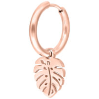 Roségoldene Ohrringe mit Monstera Blatt Anhänger auf weißem Hintergrund