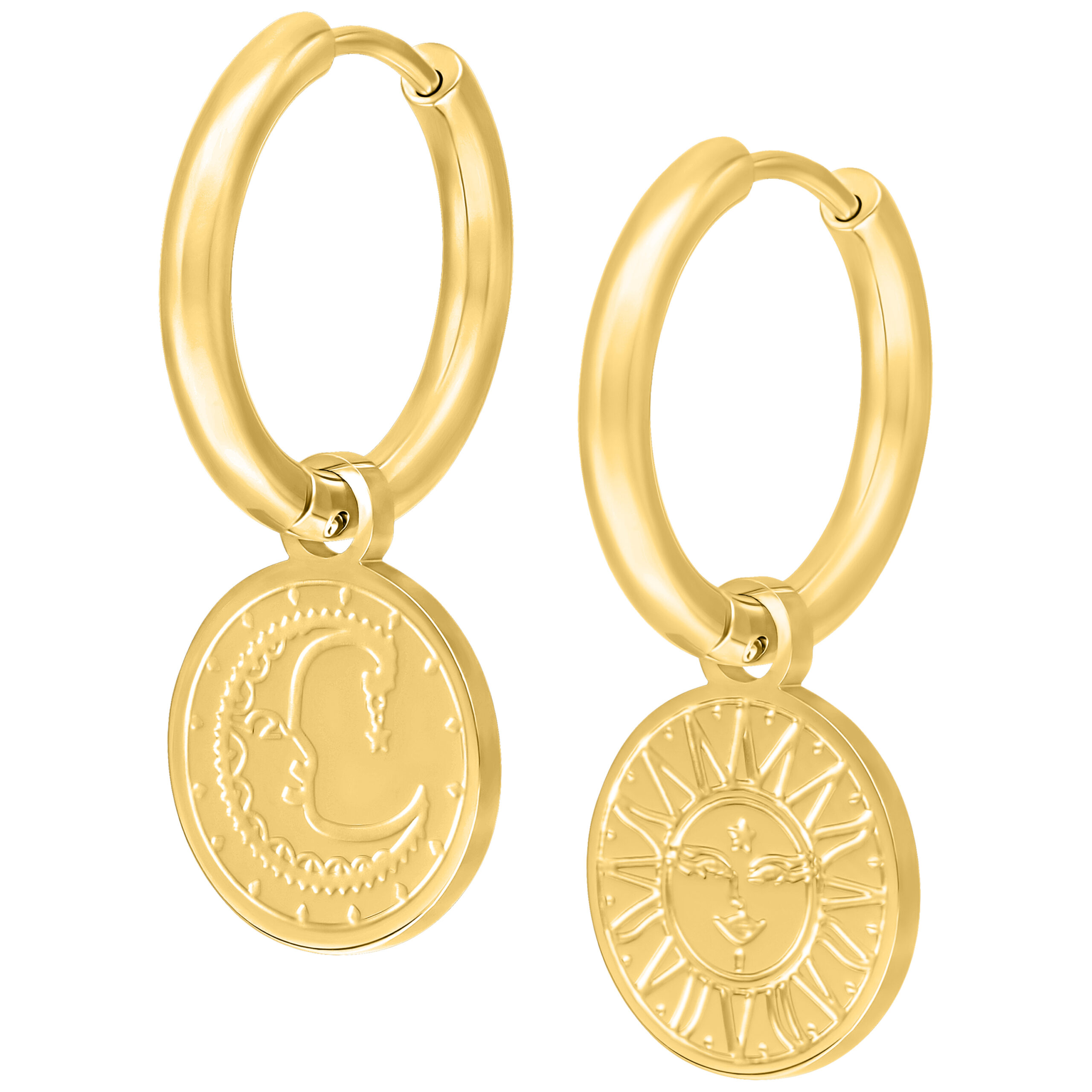 Paar goldene Ohrringe mit Sonne und Mond Design auf weißem Hintergrund