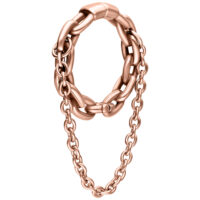 Roségoldenes Ohrgewicht mit doppelter Kette auf weißem Hintergrund