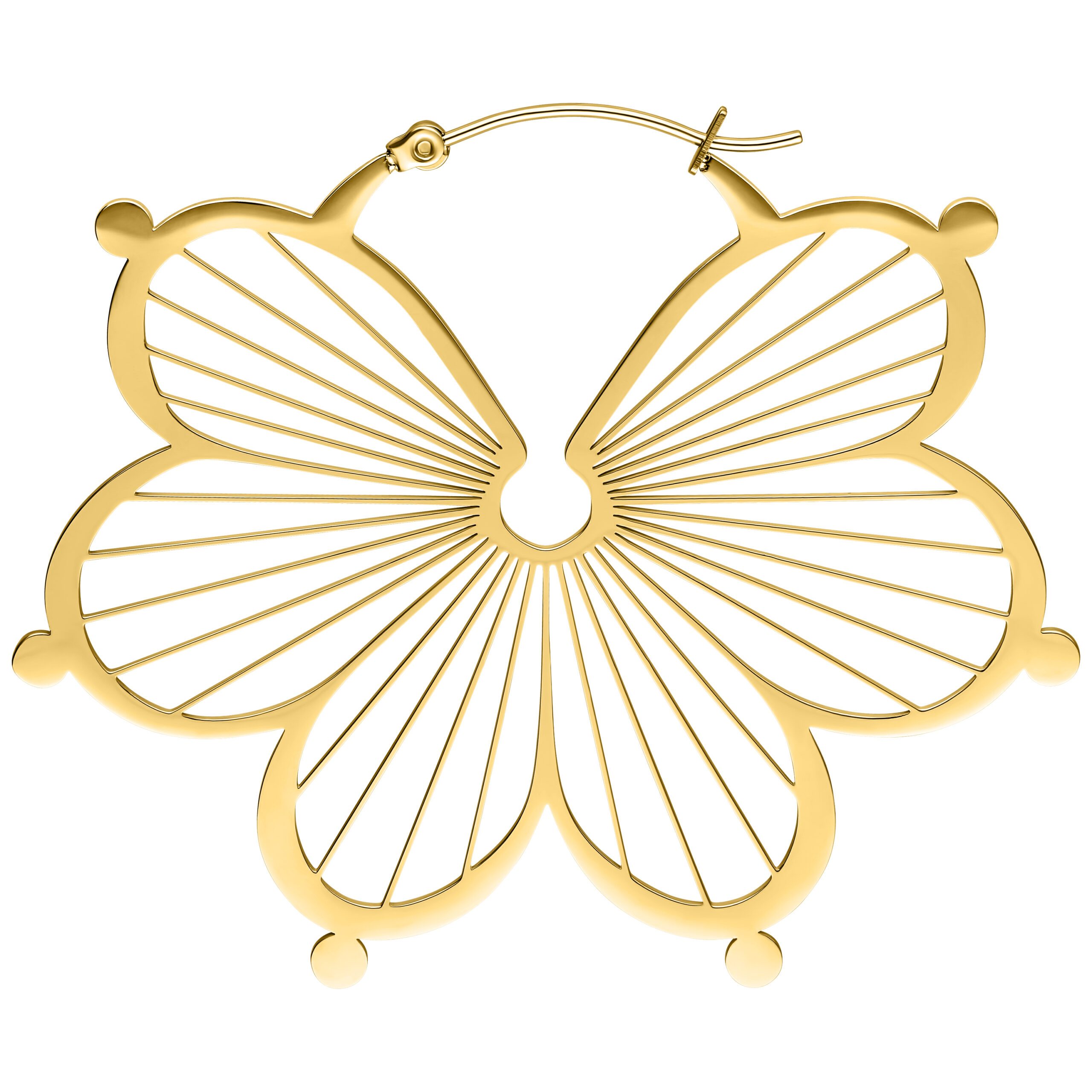 Goldene Ohrringe in Blütenform auf weißem Hintergrund