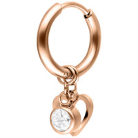 Roségoldener Ohrring mit Herzanhänger und funkelndem Kristall auf weißem Hintergrund