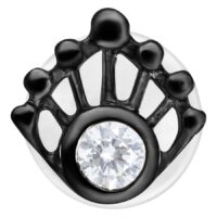 Musta Mermaid Push-Fit Labret kristallinkirkkaalla kivellä valkoisella taustalla