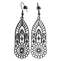 Schwarze Basilika Ohrhänger aus Chirurgenstahl Schwarze, filigrane Basilika Ohrhänger aus Chirurgenstahl 316L auf weißem Hintergrund