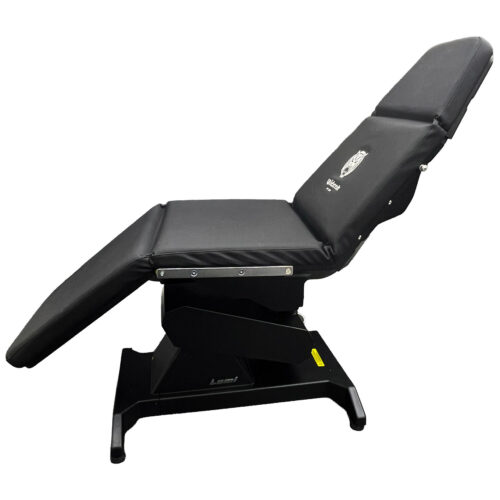 Lemi Tattoo und Piercing Stuhl