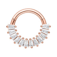 Euphoria Septum Clicker ruusukulta kristalleilla Ruusukultainen septum clicker kirkkailla kristalleilla valkoisella taustalla