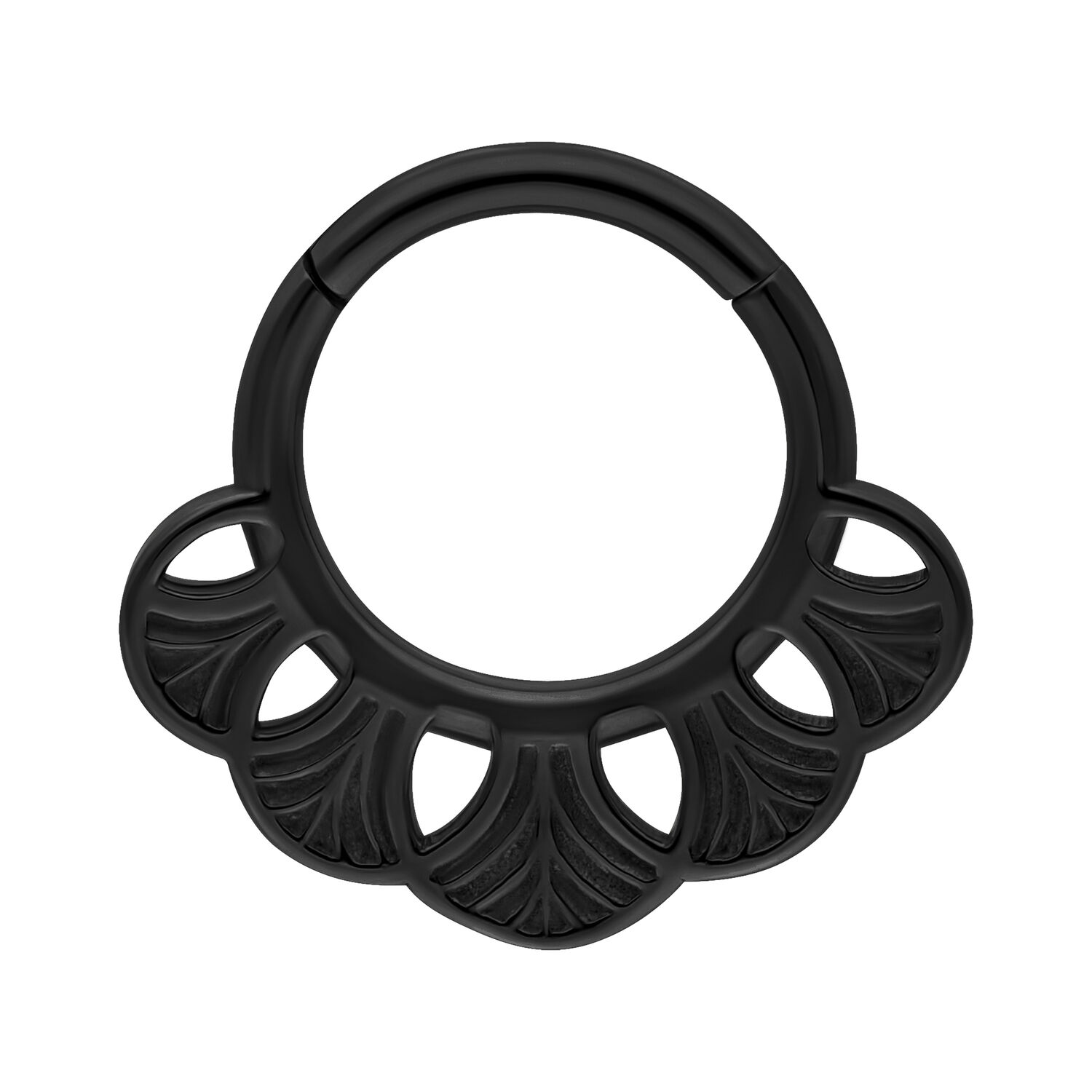 Ginkgo Clicker Musta - Lävistysrengas Musta Ginkgo Clicker kirurginteräksestä 316L valkoisella taustalla