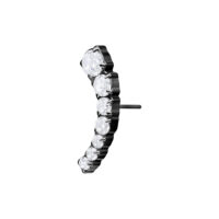 Musta titaanilisäosa kirkkailla kristalleilla valkoisella taustalla