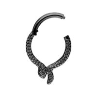 Musta Serpentes Clicker -lävistys Musta titaaninen Clicker-lävistys käärmekuviolla valkoisella taustalla