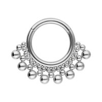 Hopeinen Bubble Septum Clicker 1,2 mm Hopeinen septum clicker palloyksityiskohdilla valkoisella taustalla